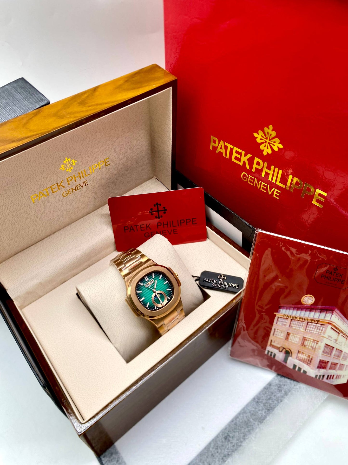 High Quality luxury PATEK
Watch