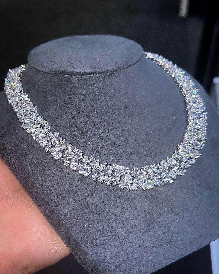 Luxury Moissanite