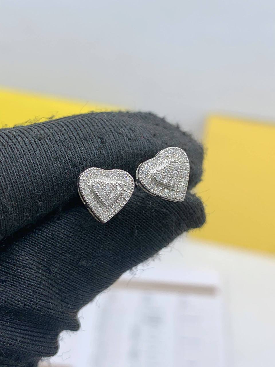 VVS Moissanite Diamond LOVE
Shape Earrings